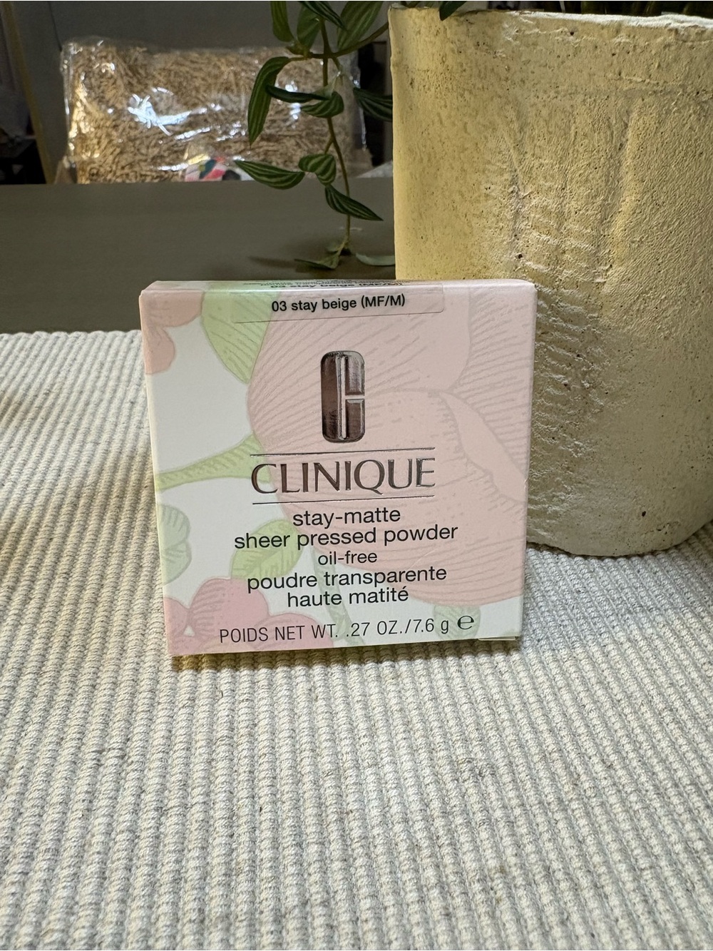 Clinique Stay-Matte Sheer Pressed Powder - Stay Beige (03)